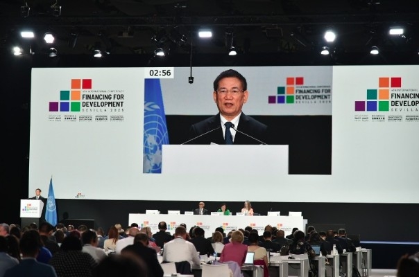 Deputy PM puts forward three proposals to boost financing for development